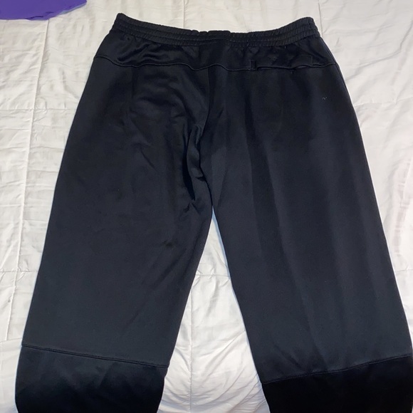 Black Nike sweatpants - Picture 3 of 4